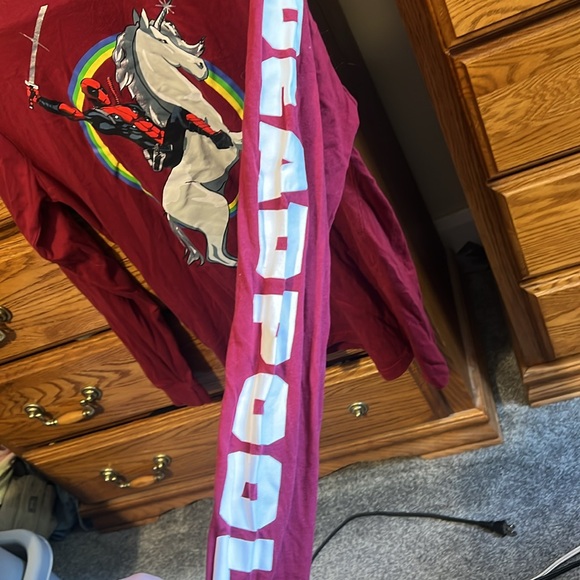 Burgundy Deadpool on a unicorn shirt - Picture 2 of 2
